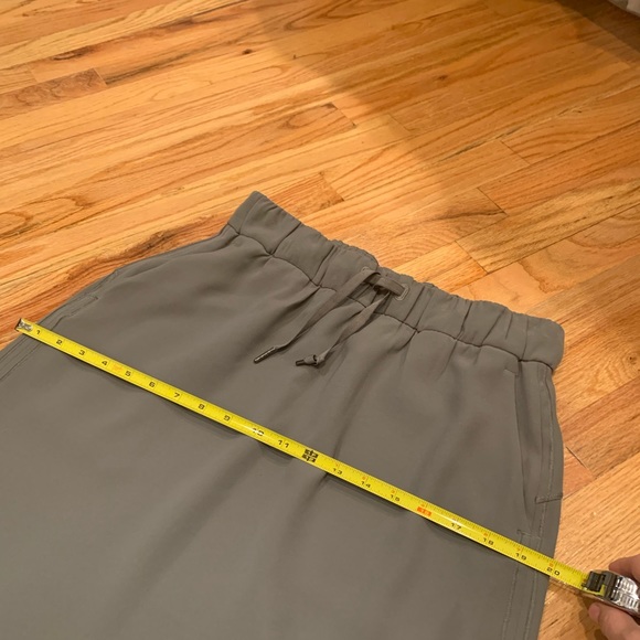 Lululemon On The Fly Skirt - Picture 9 of 9